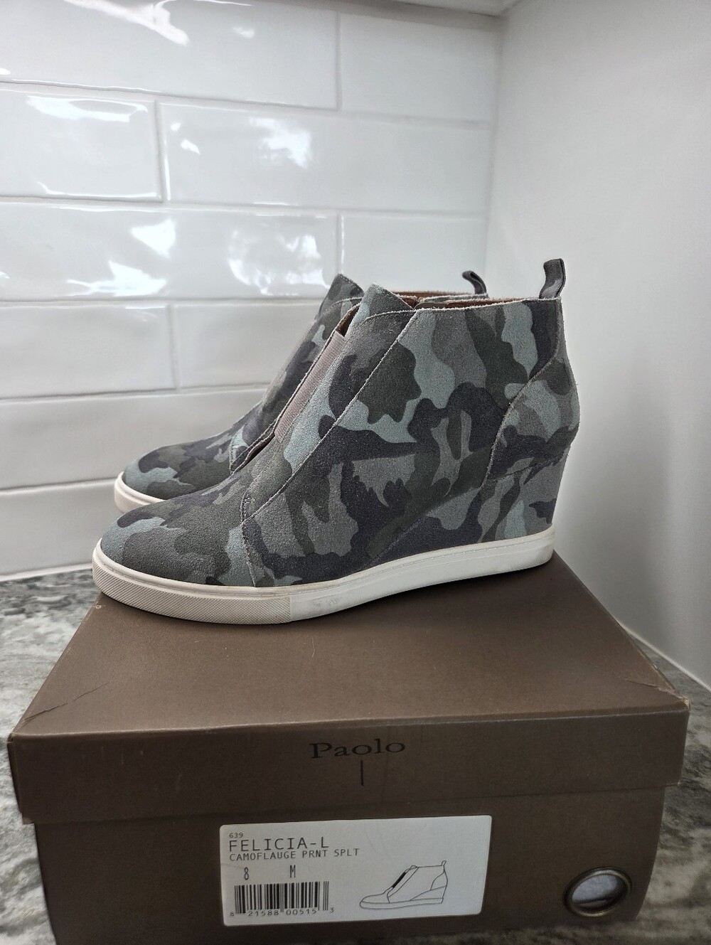 Linea Paolo Felicia Wedge Sneaker Camouflage Suede Sz 8 - Picture 2 of 6
